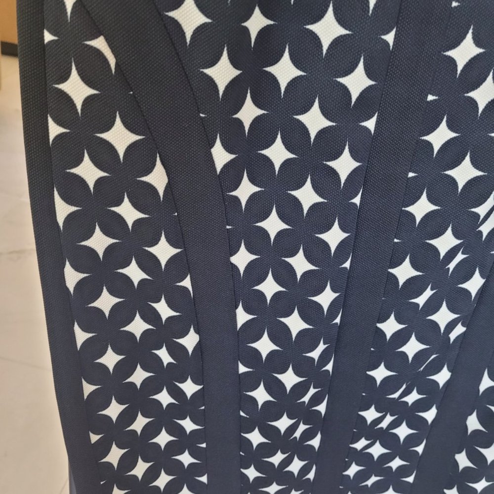 DM Collection Dress - Picture 12 of 13